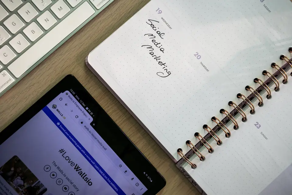 Planning a social content calendar that amplifies SEO assets